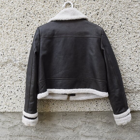 Vintage Leather Bomber Jacket with Sherpa Lining - Picture 6 of 10